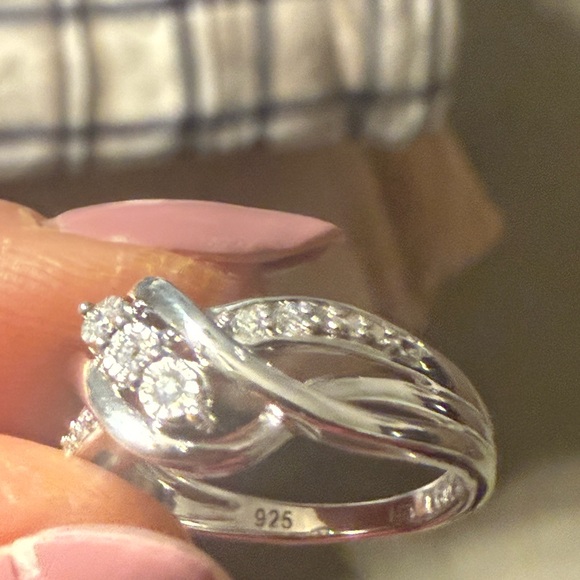 Lab Created Diamond ring - Picture 3 of 3